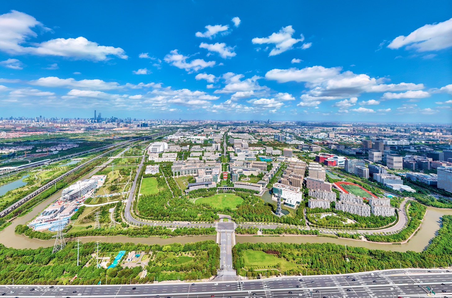 上科大两项工程建设取得里程碑式进展